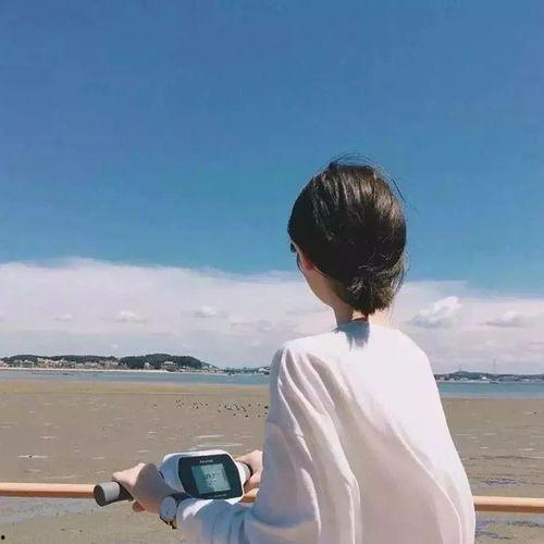 娱乐吃瓜酱背影图片高清,娱乐吃瓜酱背影，带你一窥明星幕后生活